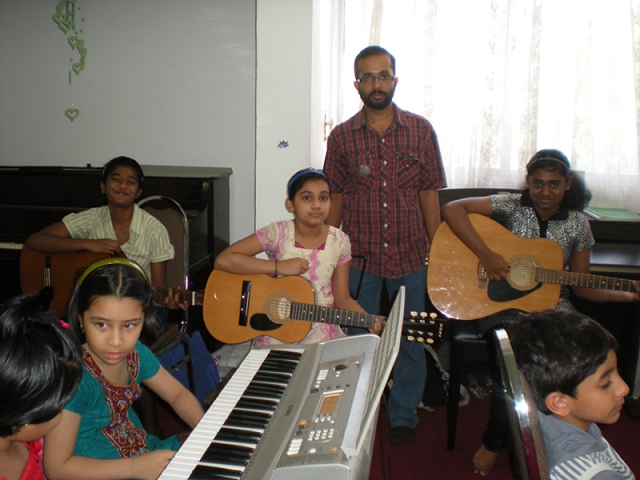 Prasanth Menon with his students in Dubai